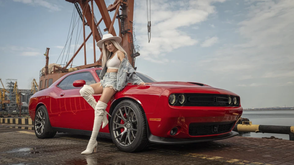 Dodge Challenger 6.4 SRT 392 3