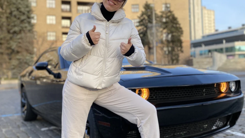 Dodge Challenger Черниш з напівмотором 3.6