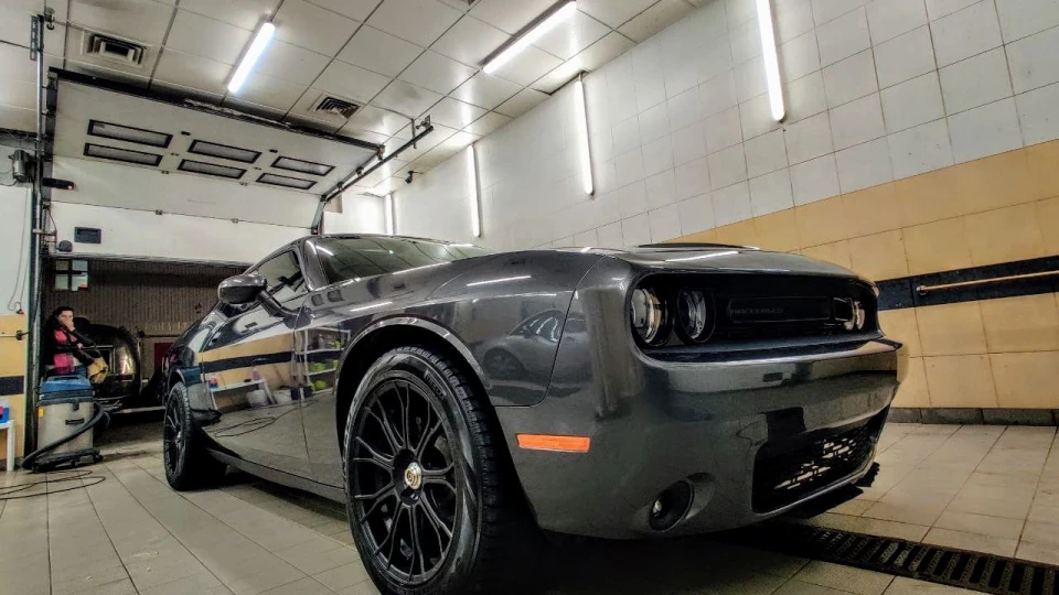 Dodge Challenger - Гелік седан