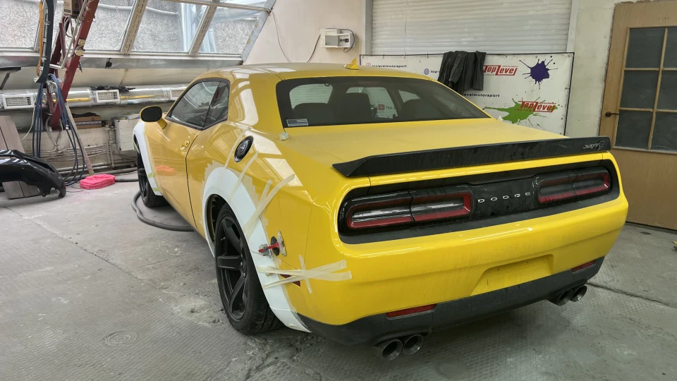 Dodge Challenger HellCAT МКПП 2