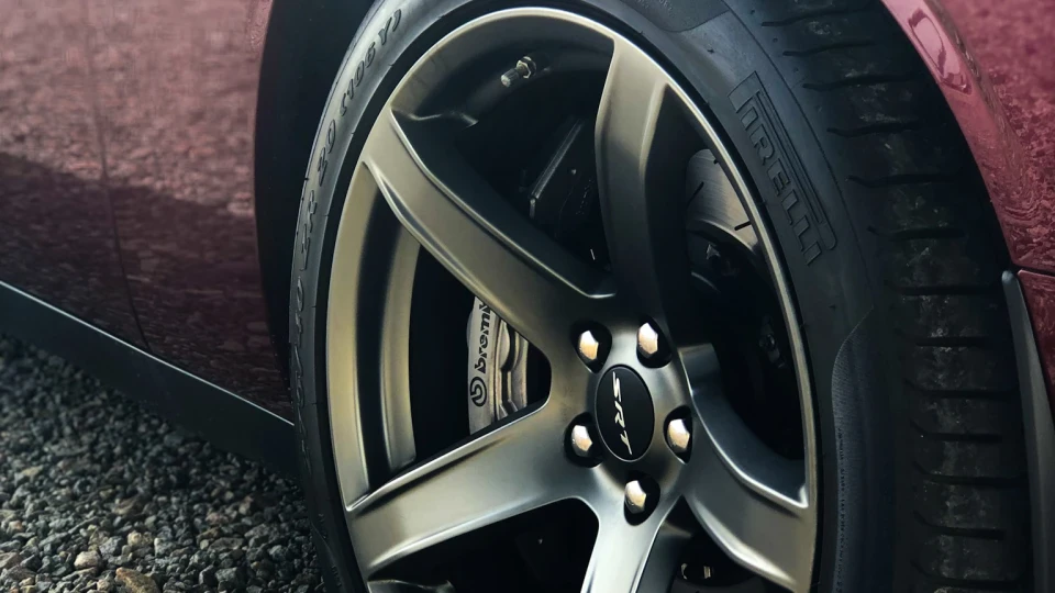 Dodge Challenger Hellcat 5