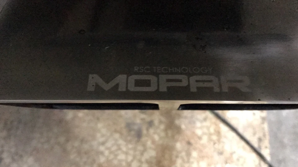 Dodge Challenger Mopar edition shaker 4