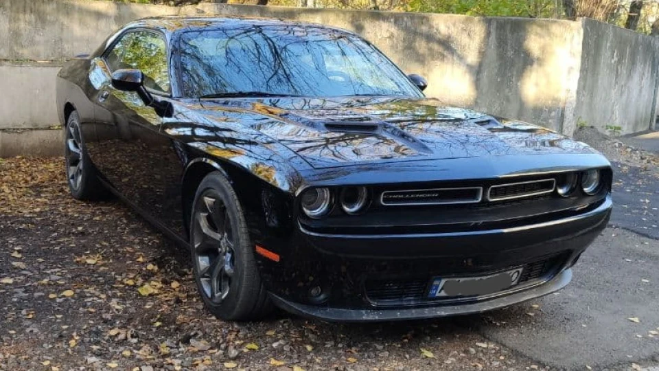 Dodge Challenger овечка у вовчій шкурі