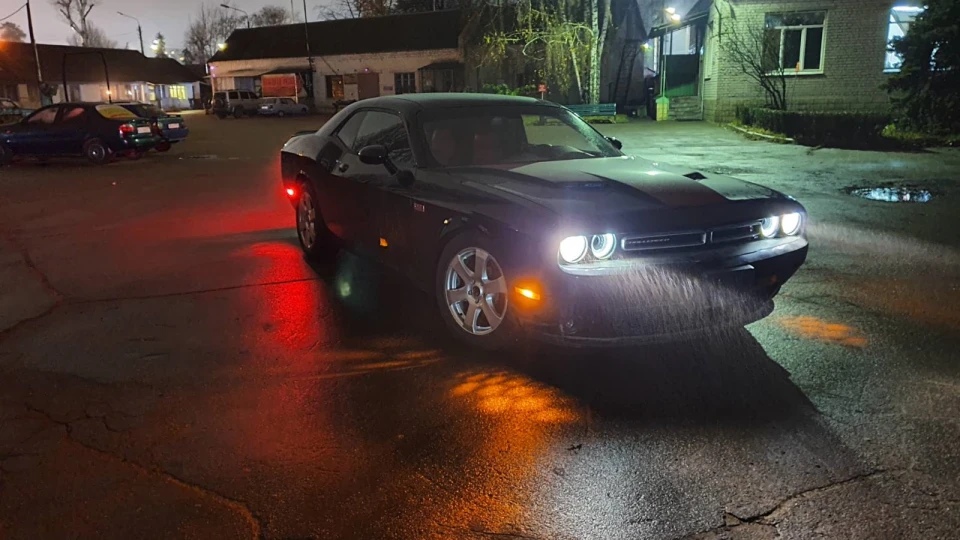 Dodge Challenger R/T 3