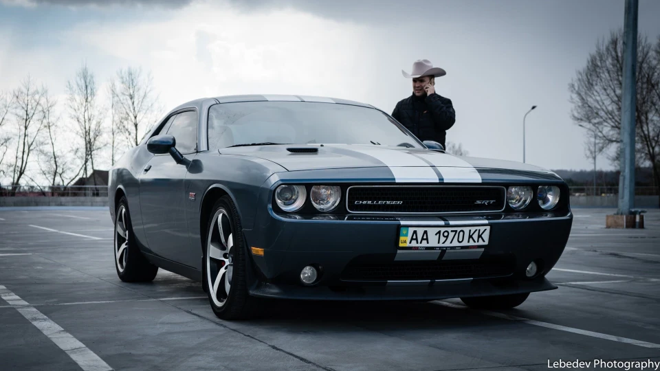Dodge Challenger SRT8 392-HEMI 4