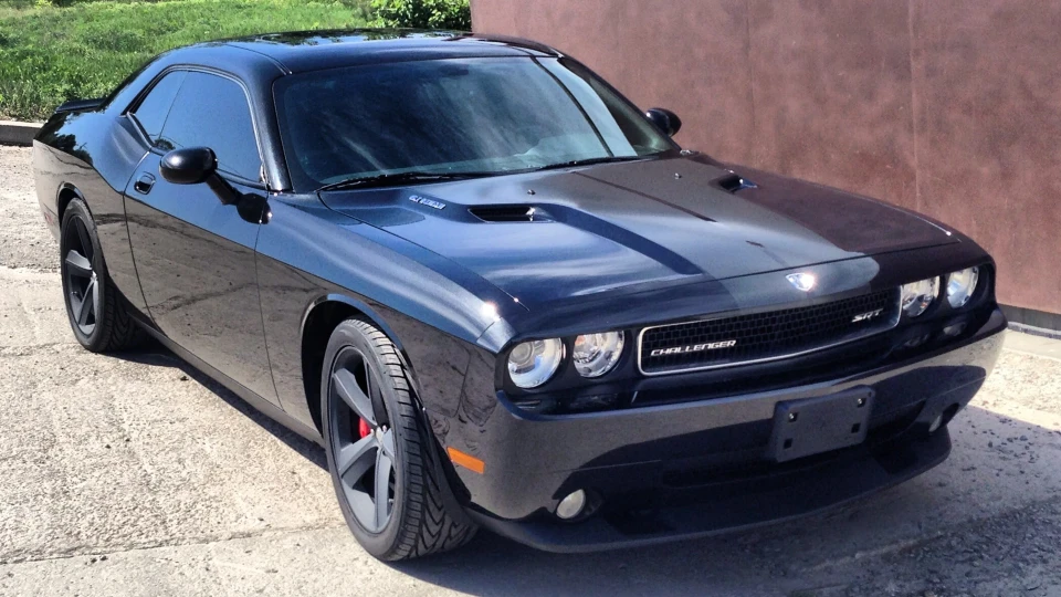Dodge Challenger SRT8 5