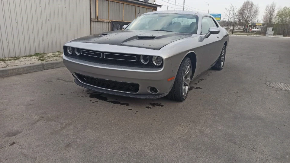 Dodge Challenger Стильна купеха