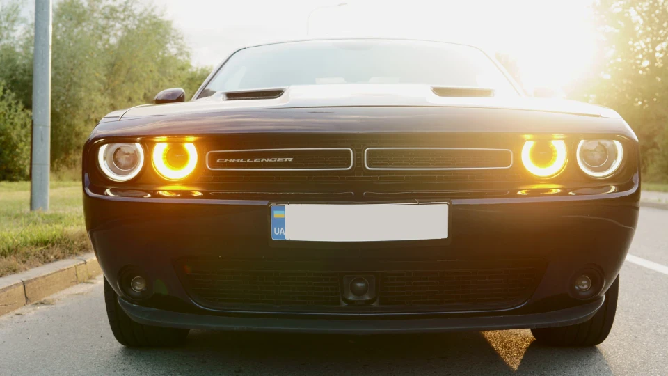 Dodge Challenger SXT PLUS