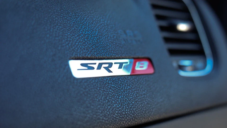 Dodge Charger SRT8 5