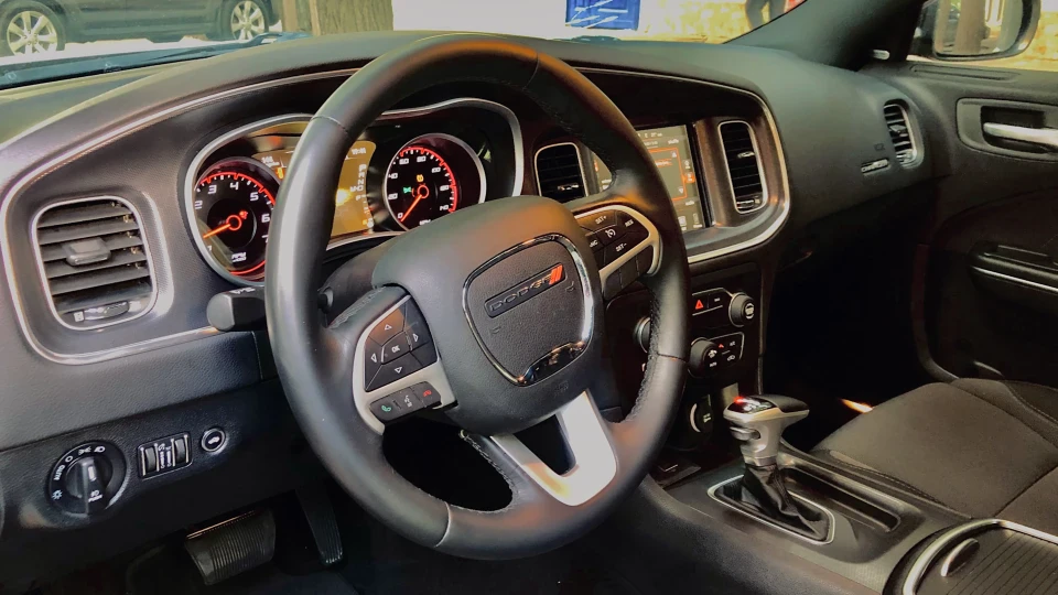 Dodge Charger 5STAR 4