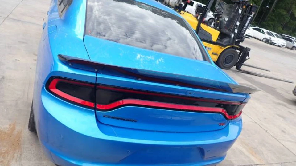 Dodge Charger Daddy Smurf