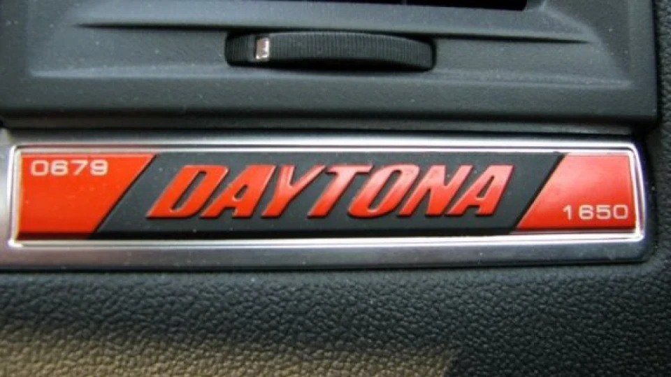 Dodge Charger Daytona HemiOrange 5