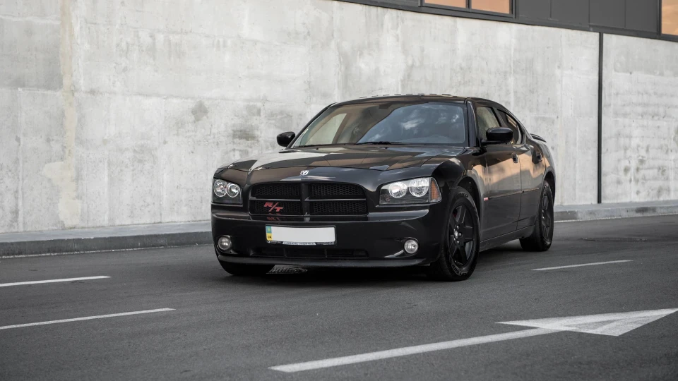 Dodge Charger RT 5.7 HEMI Малюк 5