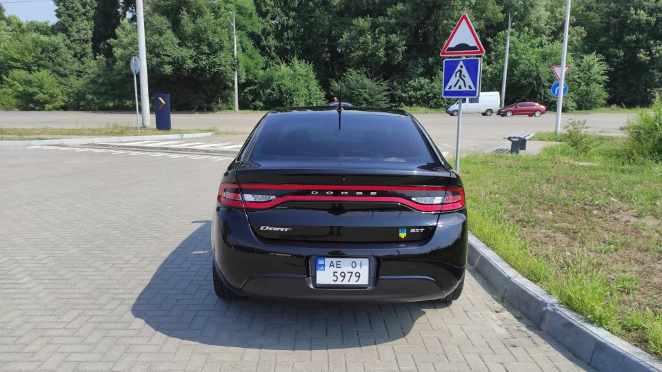Dodge Dart (Black Edition) 3