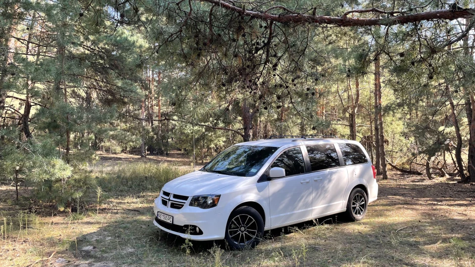 Dodge Grand Caravan 2
