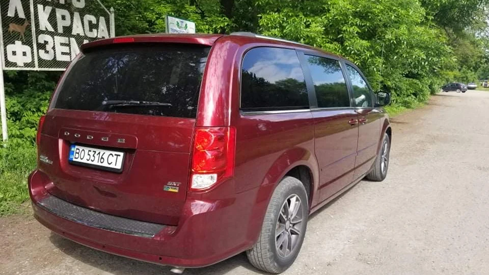 Dodge Grand Caravan 2