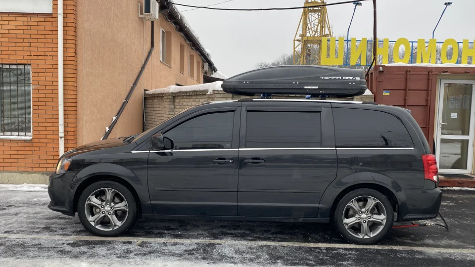 Dodge Grand Caravan 2