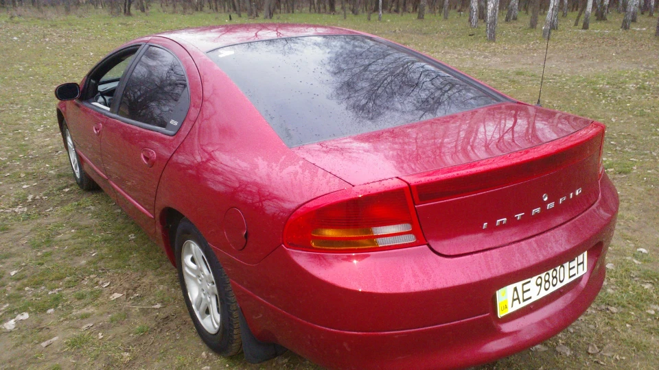 Dodge Intrepid 4
