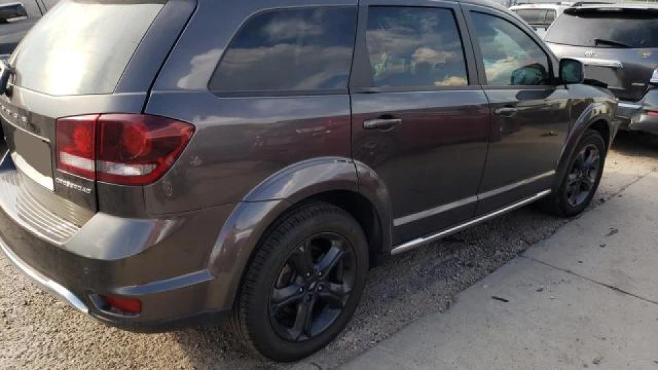 Dodge Journey CROSSROAD