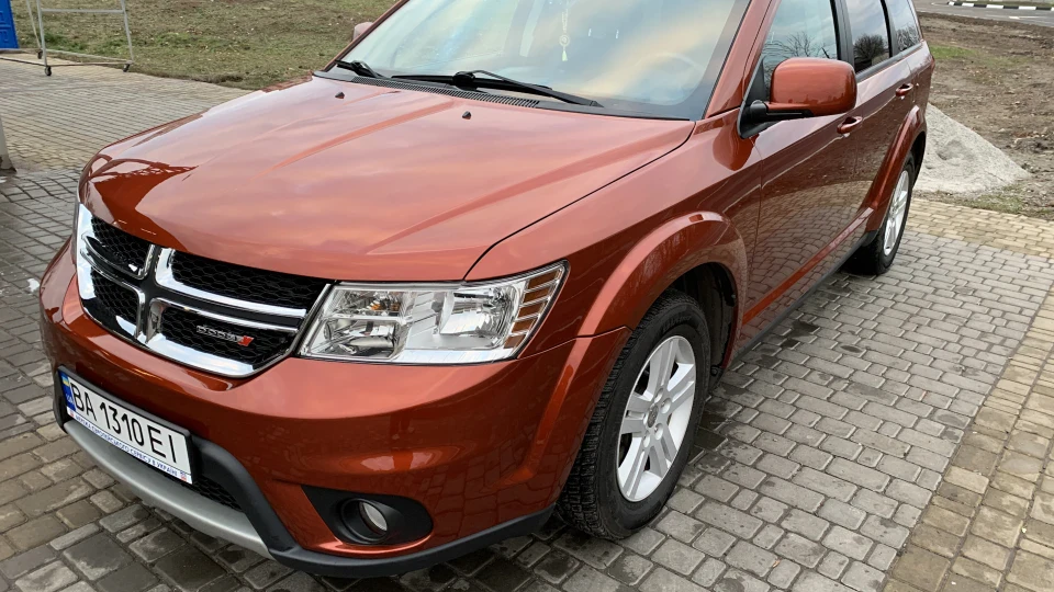 Dodge Journey Помаранчевий металік, 2,4 3