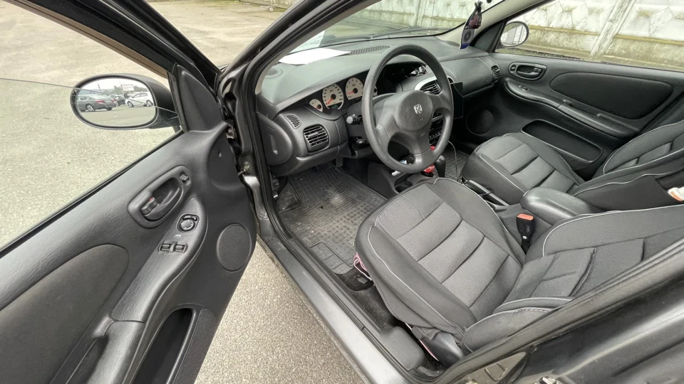 Dodge Neon 3