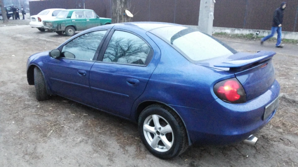 Dodge Neon 4