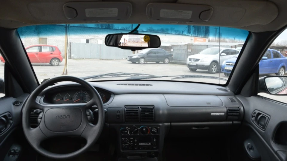 Dodge Neon Strawberry Pearl 5