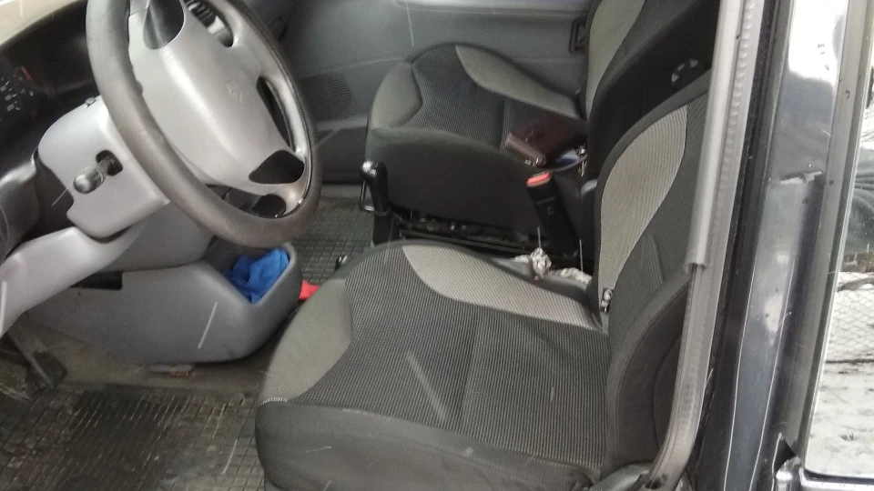 Dodge Ram Van 4