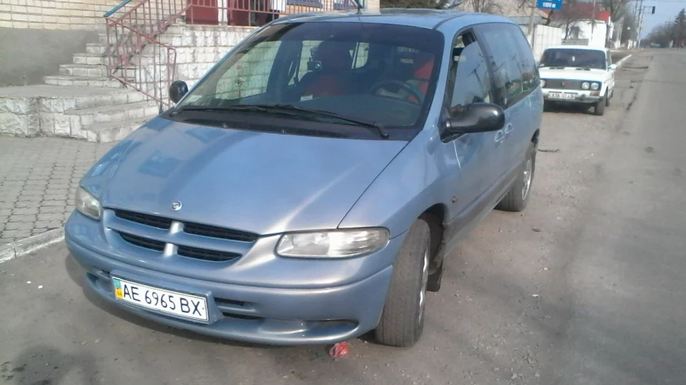 Dodge Ram Van 3