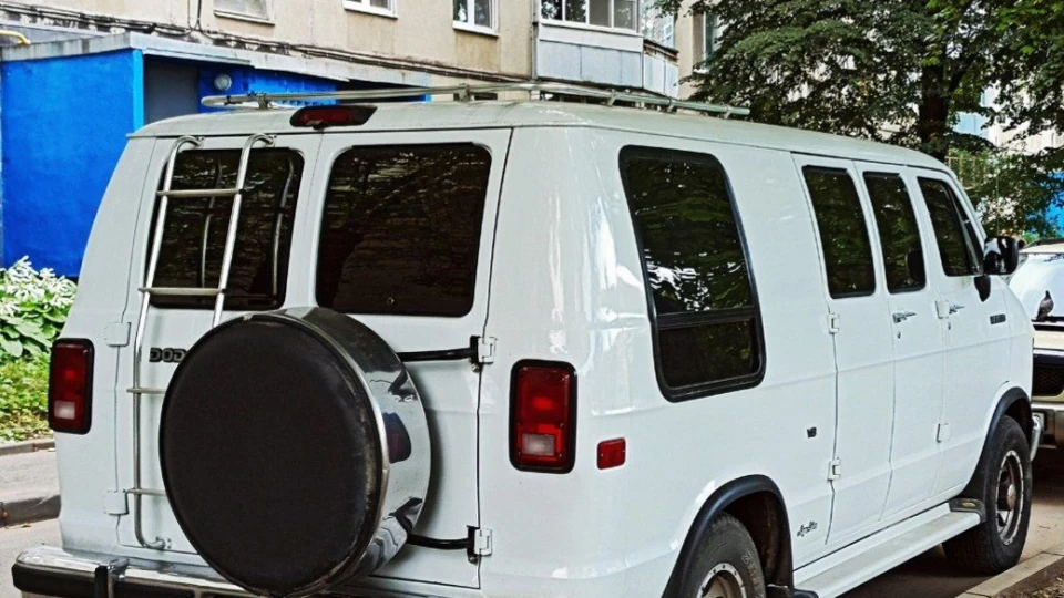 Dodge Ram Van Флібустьєр