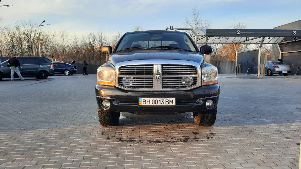 Dodge Ram 1500 4