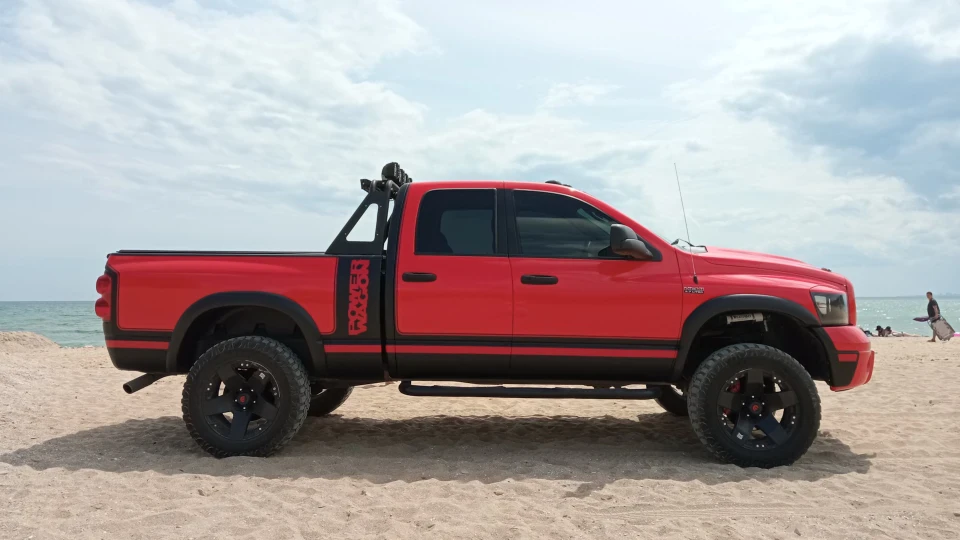 Dodge Ram Hemi Metal 3