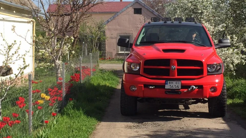 Dodge Ram Hemi Metal 4