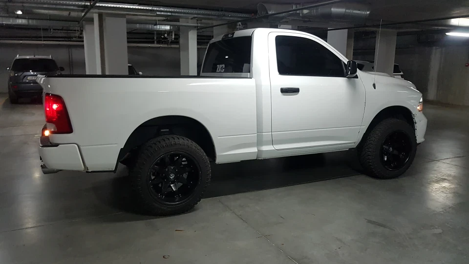 Dodge Ram Саша Білий 2