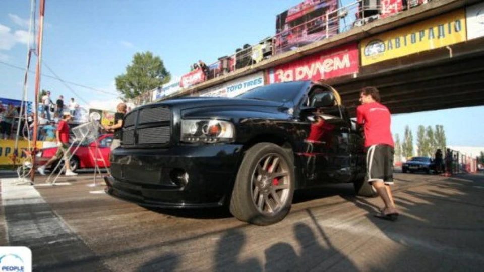 Dodge Ram VIPER SRT-10 8.3L 2