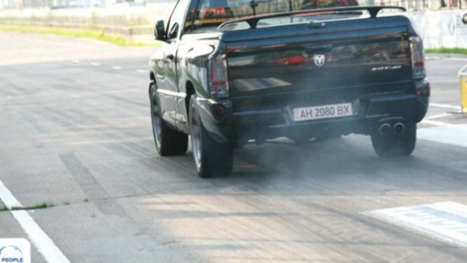 Dodge Ram VIPER SRT-10 8.3L 3