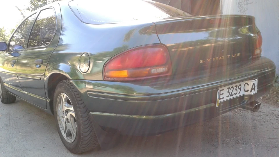 Dodge Stratus 2