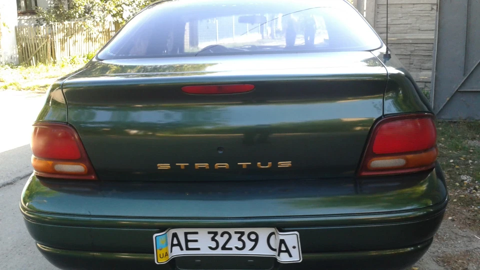 Dodge Stratus 4