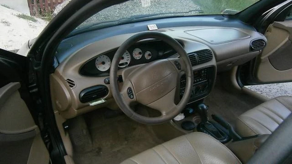 Dodge Stratus 2