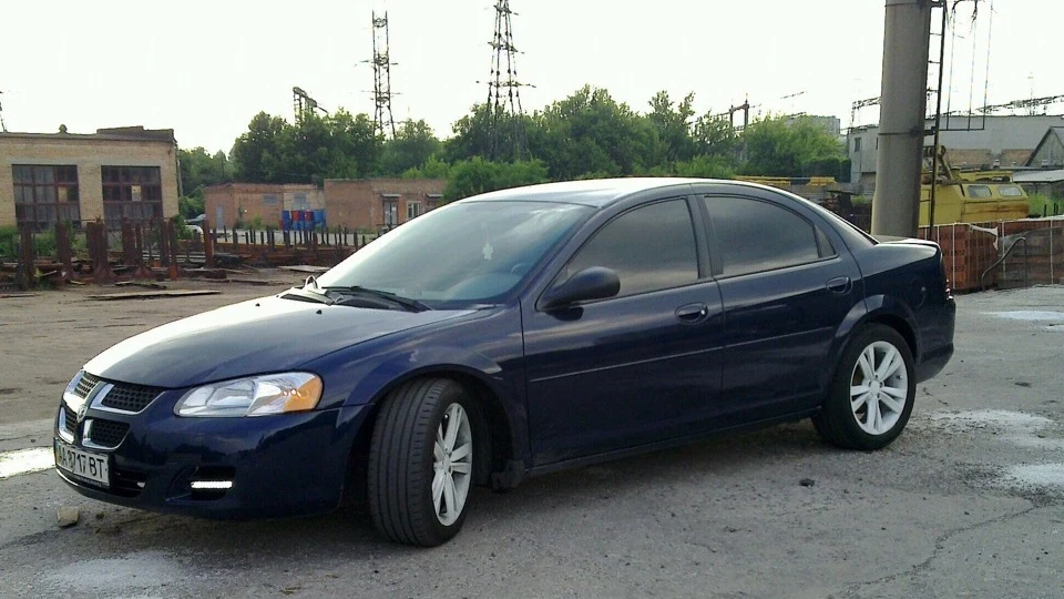 Dodge Stratus СИНІЙ СТРАУС