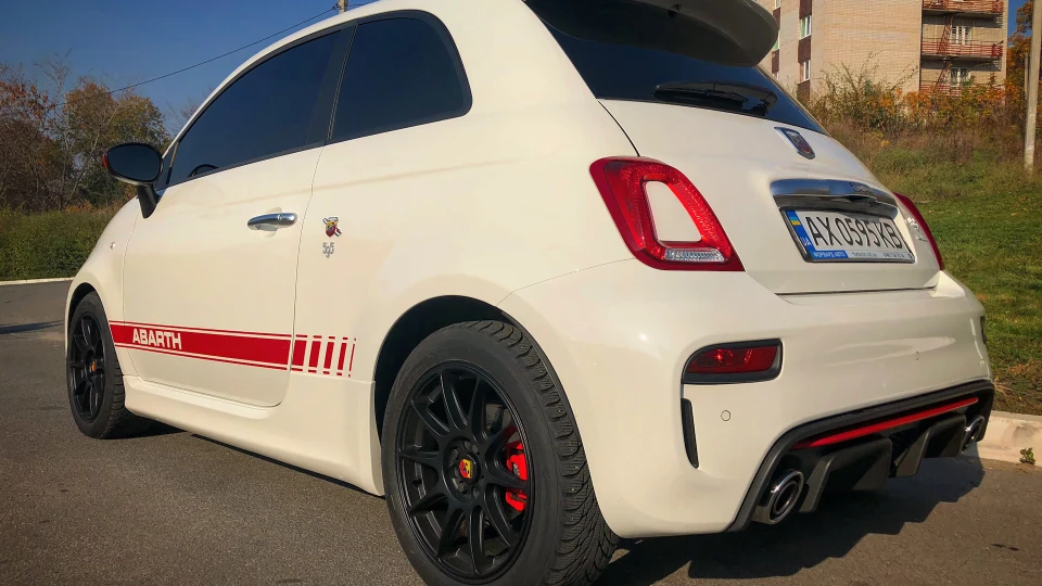 FIAT 500 Abarth 595 turismo 5