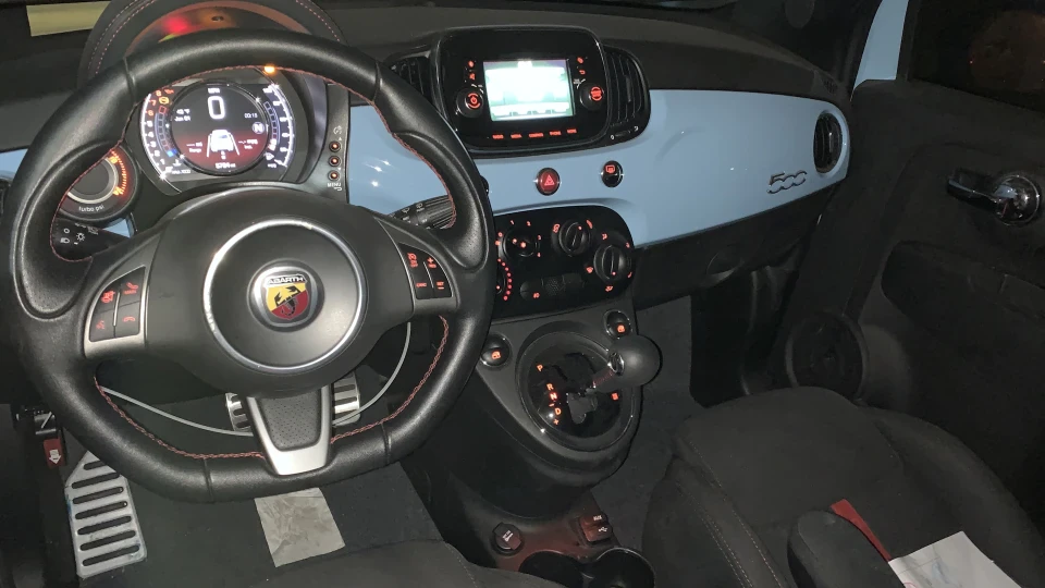 FIAT 500 Abarth 3