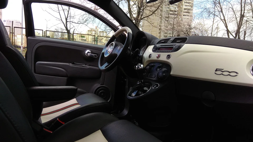 FIAT 500 Gucci USA 4