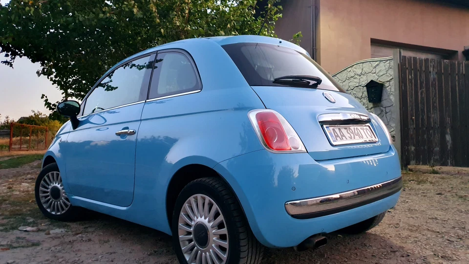FIAT 500 Кнопа 1