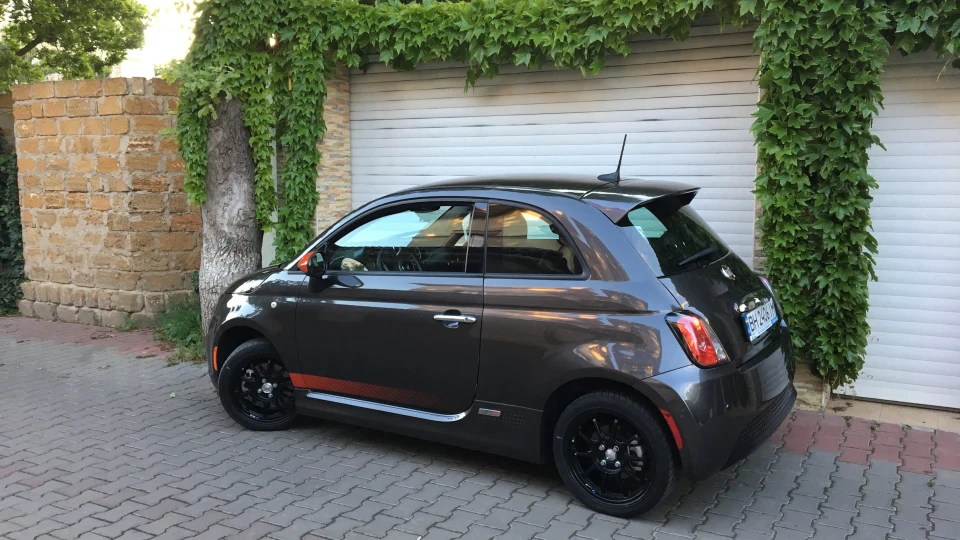 FIAT 500E EV Скажена електричка 4