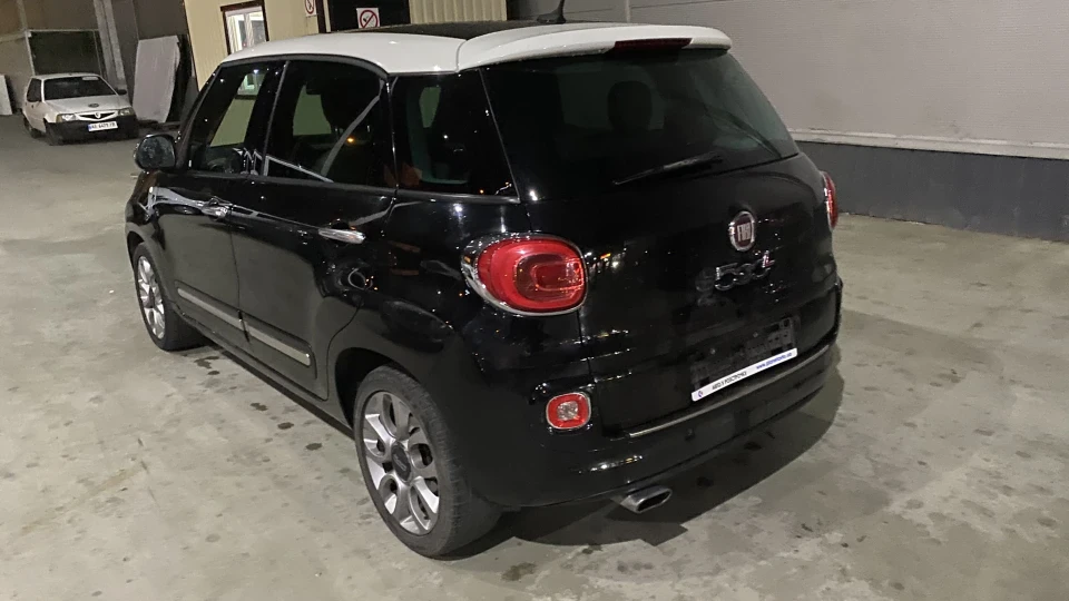 FIAT 500L 1.4 турбо, робот, USA 2