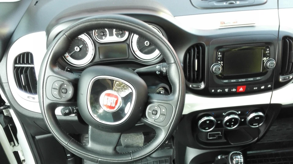 FIAT 500L Trekking 4