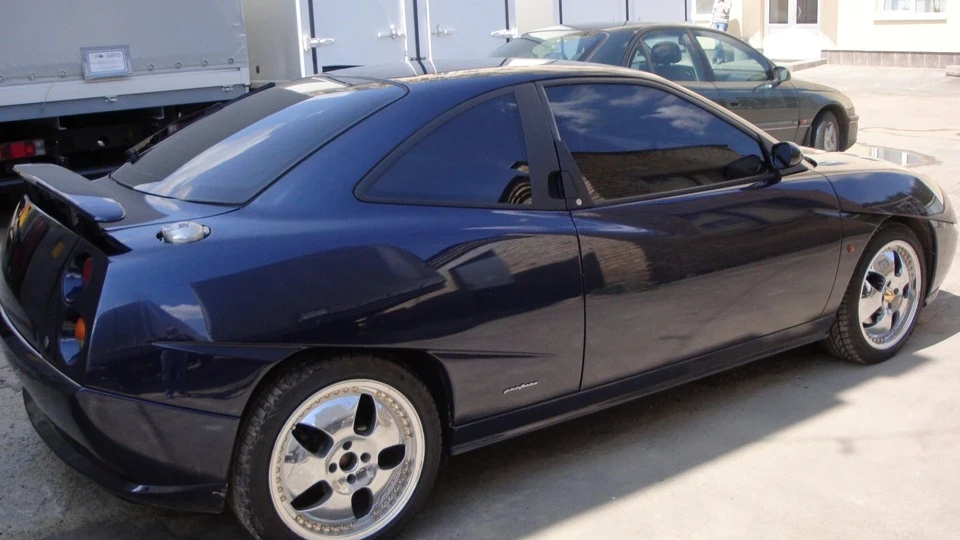 FIAT Coupe 2.0 16v+ кольори INDIGO 4