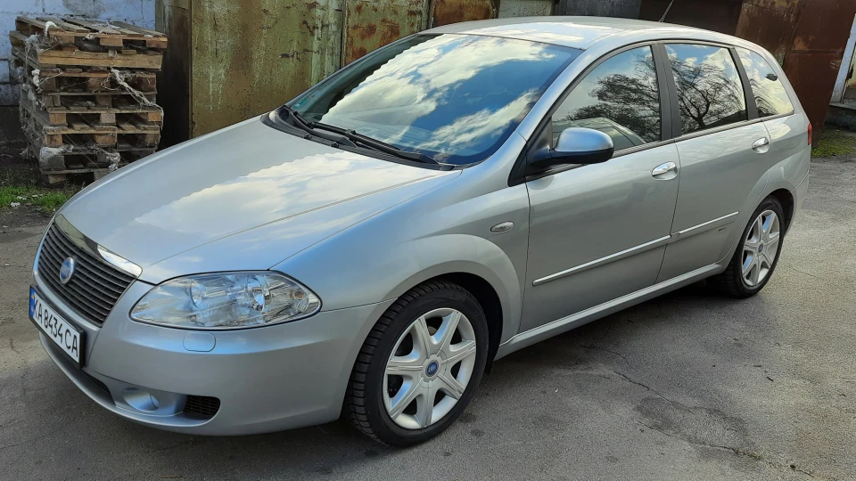 FIAT Croma 2.2 бензин