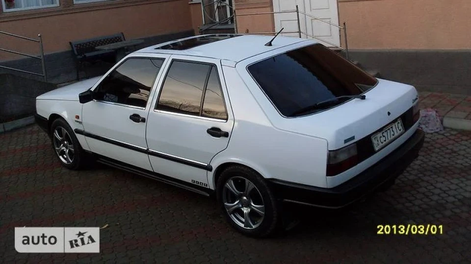 FIAT Croma білий друг